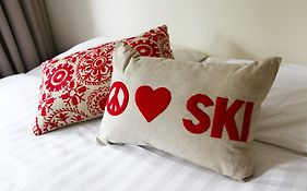 Karas Apartments 4*